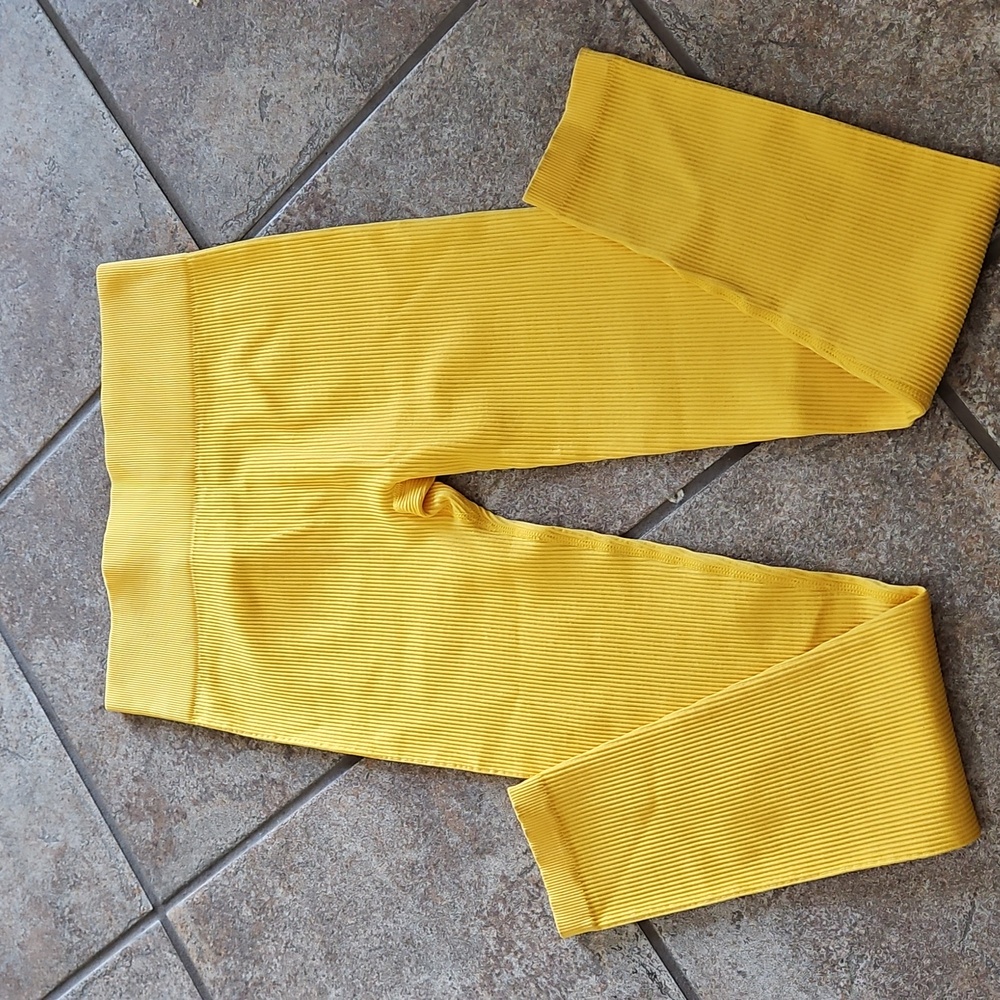 Bumble Ribbed Leggings Size L - Picture 4 of 6
